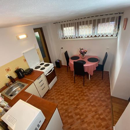 Privat Tilia Apartment Ivachnová Exterior foto