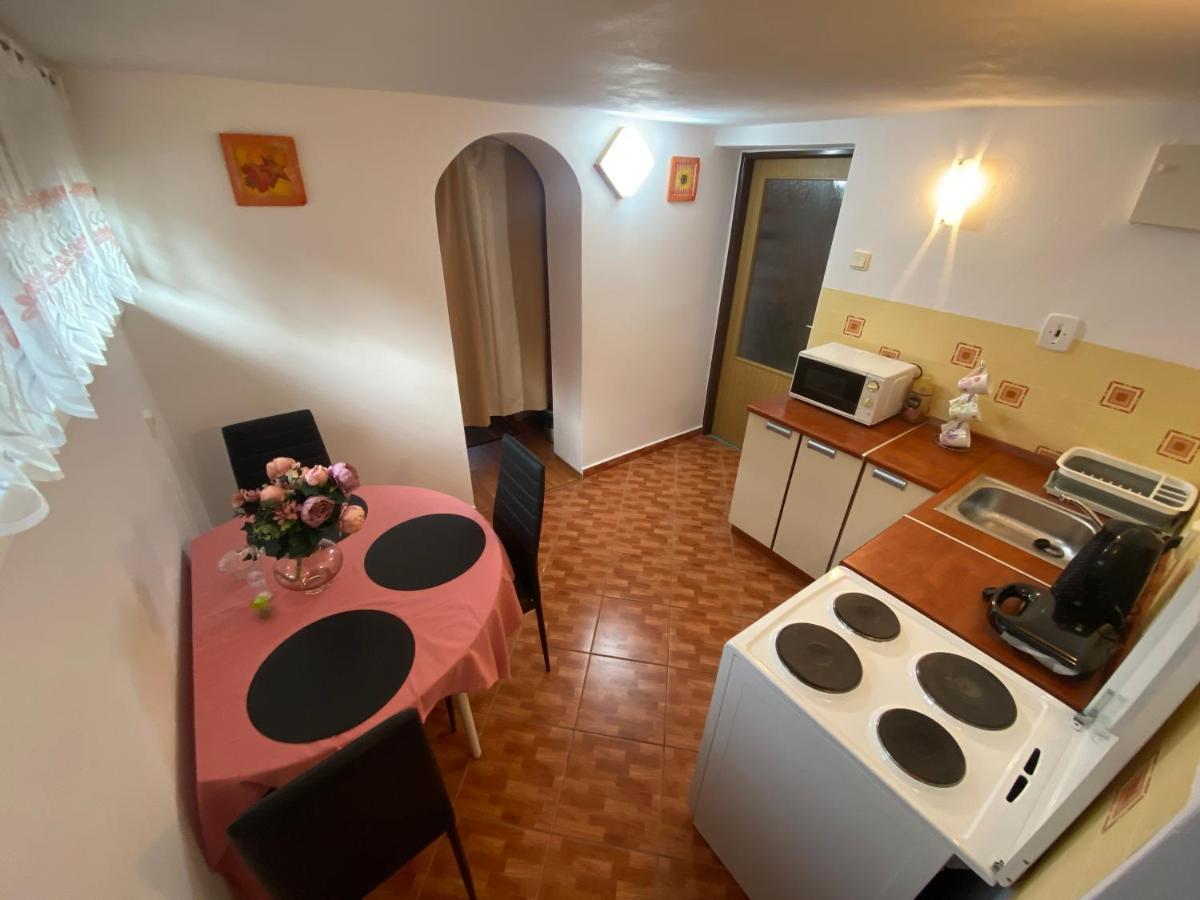 Privat Tilia Apartment Ivachnová Exterior foto